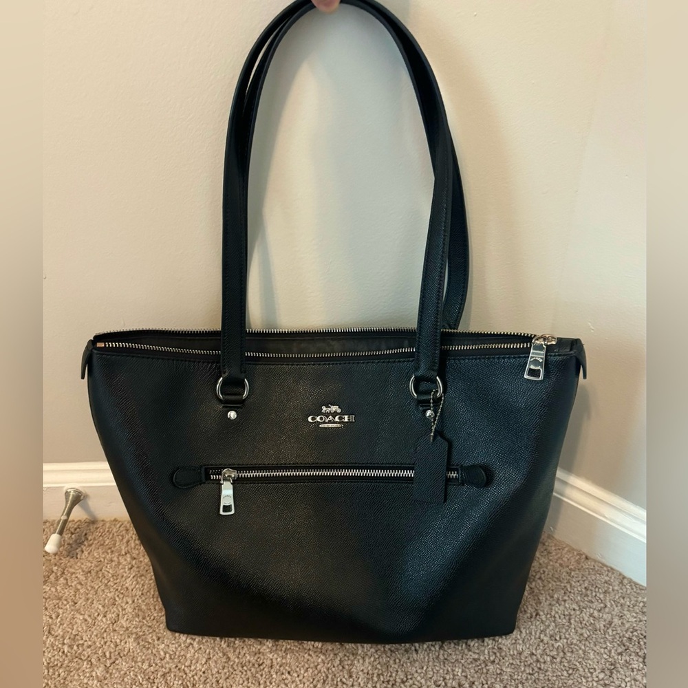 Coach Black Leather Gallery Tote Bag